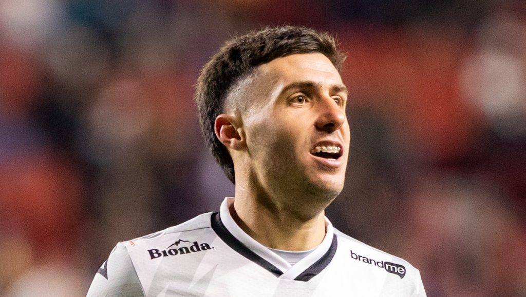 ¿Ya no es el mismo de los rayos? Paradela, en su mayor crisis desde que llegó a Cruz Azul