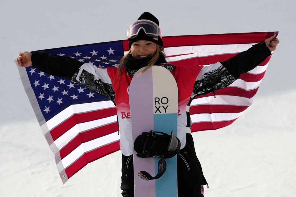 Chloe Kim dice estar 'lista' para los Juegos Olímpicos pese a desgarro en hombro