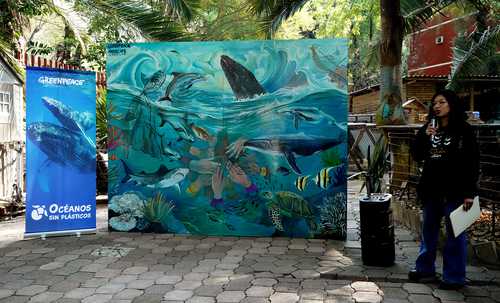 Con un mural itinerante, celebran tratado global que protege océanos