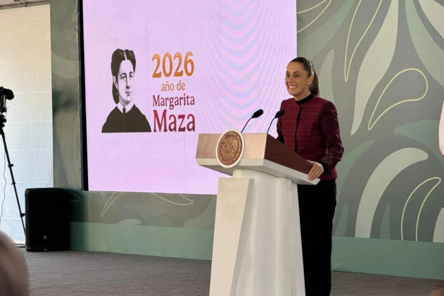 La presidenta califica como «histórico» el abono fiscal de Grupo Salinas