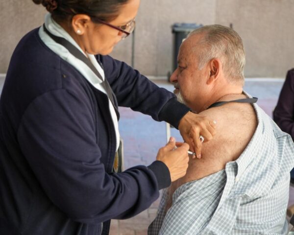 Llama Salud Sonora a reforzar la vacunación en temporada alta de enfermedades respiratorias