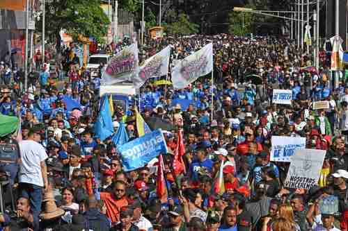 Quinto día de marchas en Venezuela