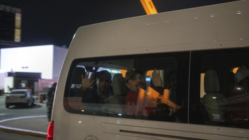 Un año de Trump: Mexicanos deportados de EE. UU. redescubren su vida en su país natal