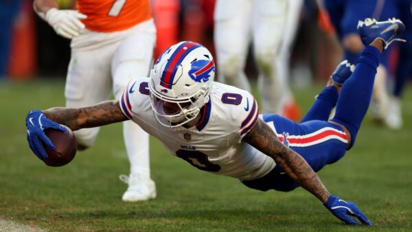 Desafíos que enfrentan los Bills, Brady -- y cómo superarlos