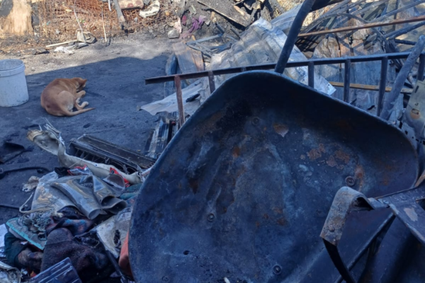 Dos familias pierden su patrimonio tras incendio en Hermosillo