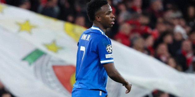 El racismo sigue como un problema en el futbol