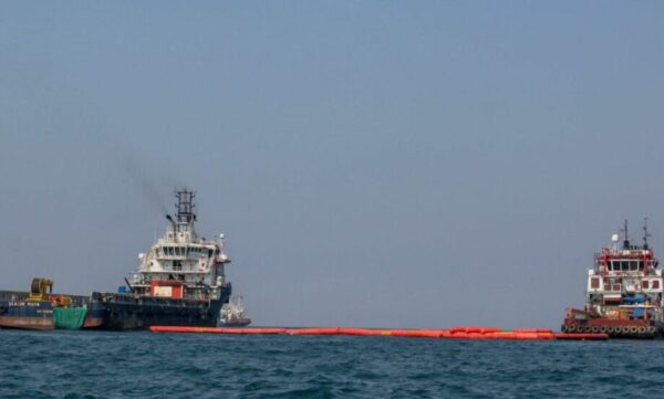 EUA permite venta de petróleo venezolano a Cuba