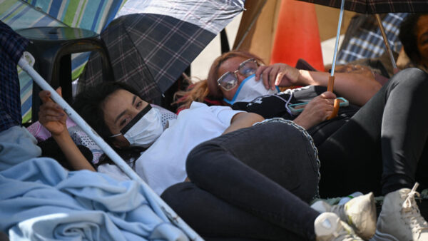 Familiares de prisioneros políticos comienzan huelga de hambre en Venezuela