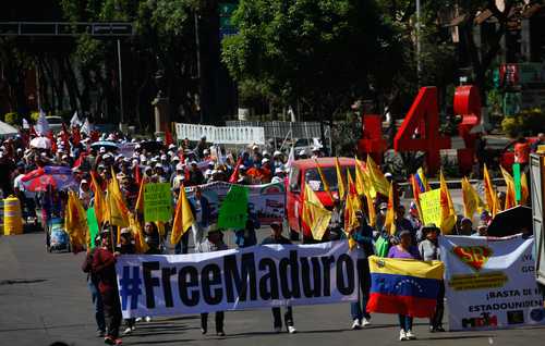 Marchan en la CDMX por la liberación de maduro