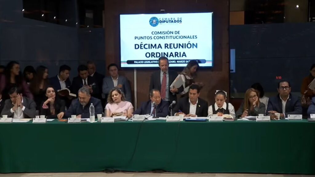 Avanza reforma que elimina “pensiones doradas”