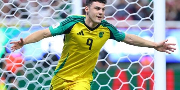 Cadamarteri, el goleador de Jamaica que ilusiona rumbo al Mundial y conecta con la Liga MX