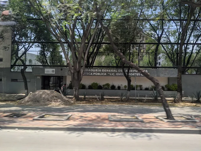 Condenan hasta 61 años a expolicías ligados a ‘Los Zetas’