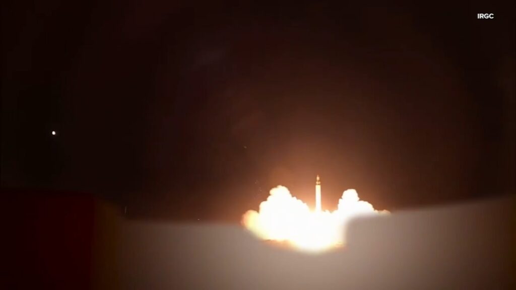 Estados Unidos e Israel lanzan una guerra total contra Irán