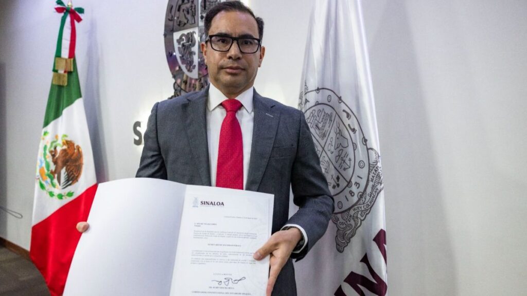 General Sinuhé rinde protesta como secretario de Seguridad de Sinaloa
