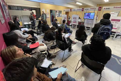 Inclusión de identidad de género en credencial para votar divide al INE