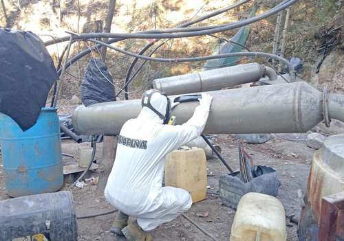 Inhabilita Marina dos laboratorios de drogas clandestinos en Durango