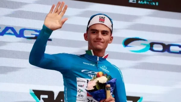 Isaac del Toro lidera en la Tirreno-Adriático 2026