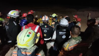Mantienen labores de rescate de mineros atrapados en Sinaloa