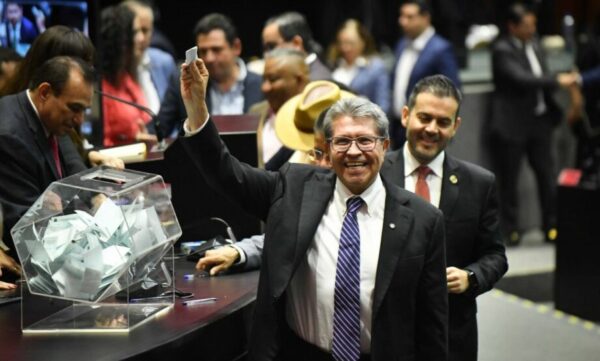 Monreal confía en cerrar filas con aliados para avalar Plan B electoral