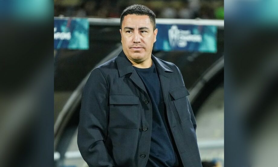 Multa de 352 mil pesos para Efraín Juárez por conducta antideportiva