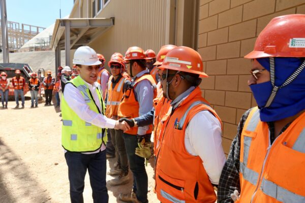 Plan Sonora impulsa reducción de pobreza laboral en la entidad