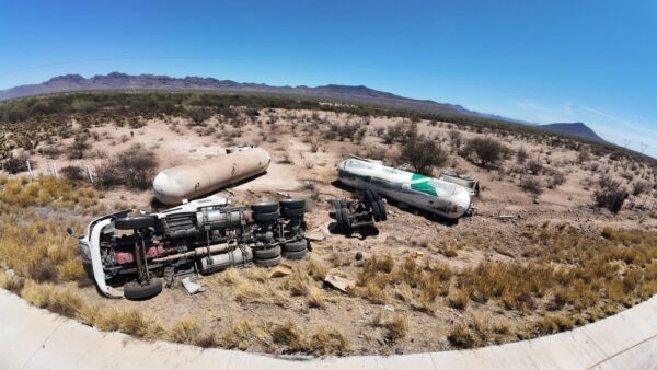 Atienden a 14 por intoxicación con amoniaco en carretera Hermosillo–Guaymas