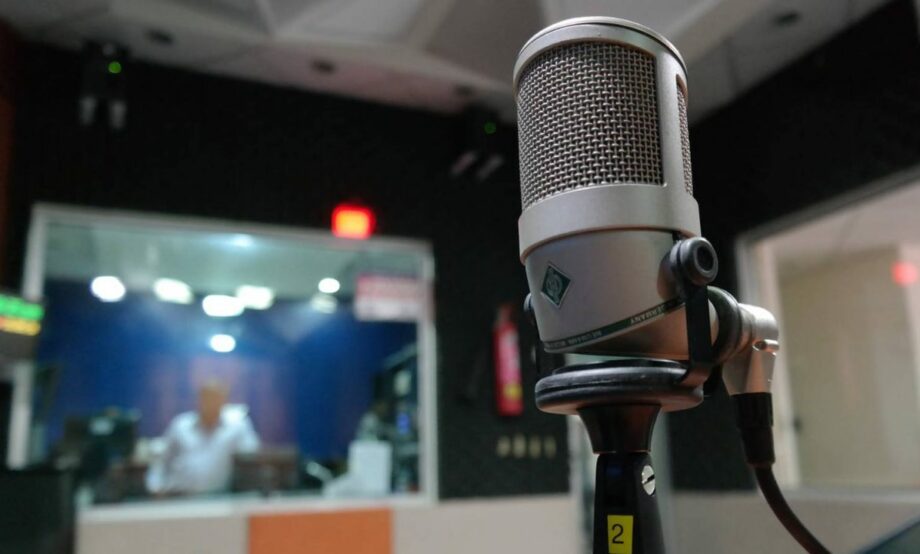 Avanza en Senado protección a actores de doblaje ante IA