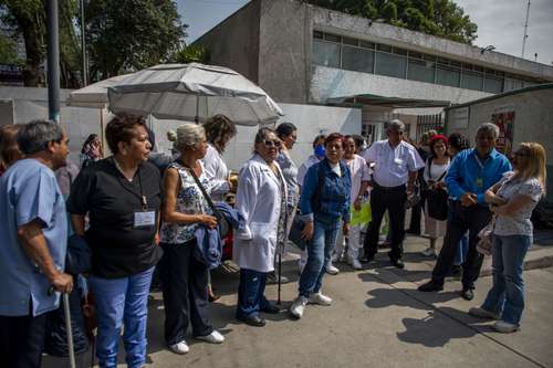 Denuncian trabajadores a subdirectora del Hospital General Xoco por insultos