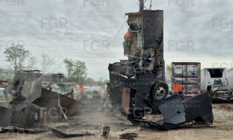 Destruyen 18 vehículos ‘monstruos’ con blindaje artesanal