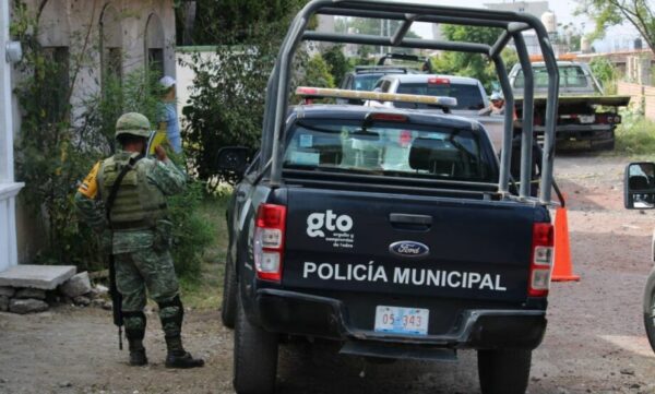 Detienen a 8 policías en Pénjamo, Guanajuato