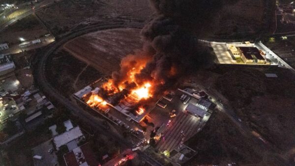FGR investiga incendio en bodegas del Bienestar