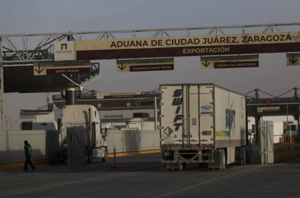 Inegi y BdeM reportan que exportaciones crecieron 15.8% en febrero; bajó déficit