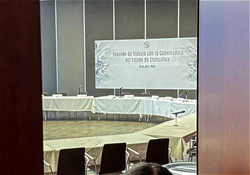 Maru Campos deja plantados a senadores