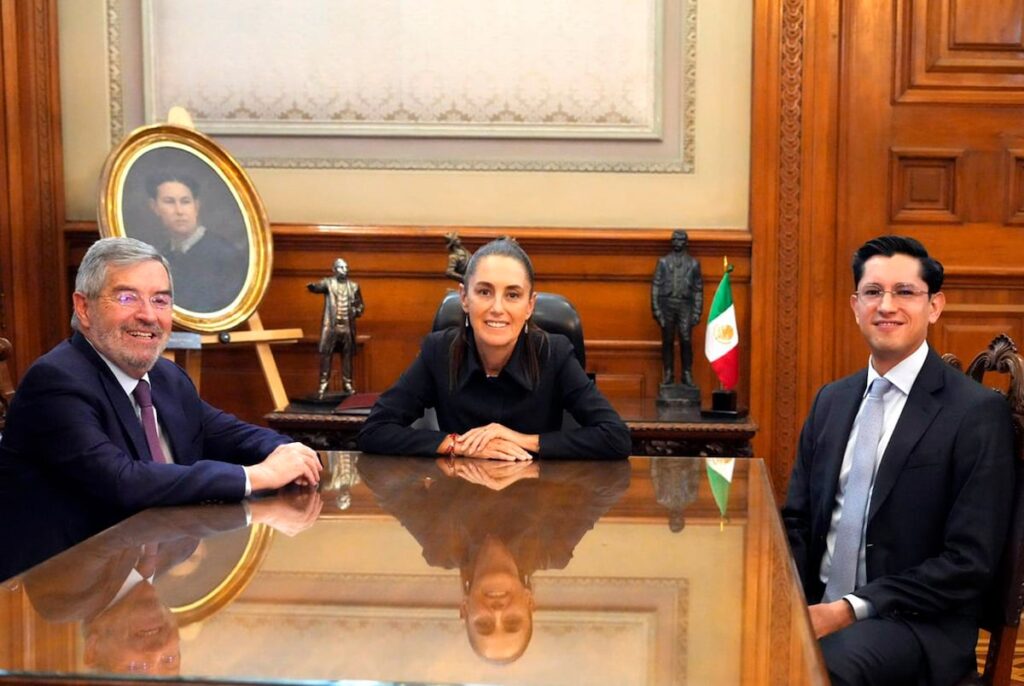 Sheinbaum sacude la Cancillería con Roberto Velasco para priorizar aún más la relación con Trump