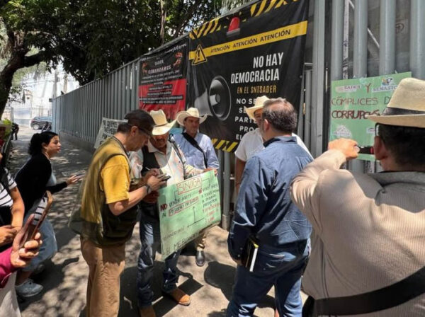 A contracorriente, grupo de ganaderos quiere eliminar protocolos sanitarios
