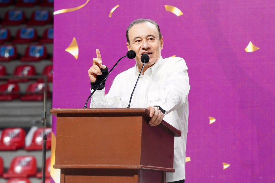 Alfonso Durazo encabeza la entrega de la beca «Rita Cetina» para estudiantes de primaria en Sonora