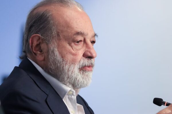 Carlos Slim da un espaldarazo a la política económica de Sheinbaum con una inversión de 5.000 millones de dólares