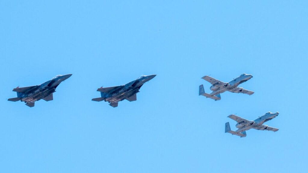 Chocan dos jets de la Armada de EUA