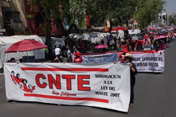 CNTE mantendrá el plantón