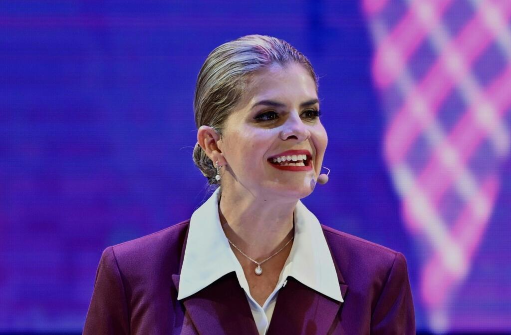 Costa Rica: Laura Fernández asume con la promesa de firmeza contra el crimen