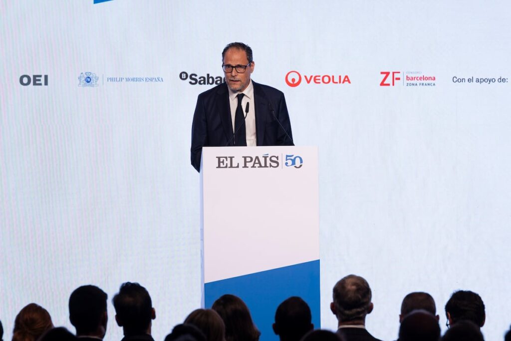El director de EL PAÍS subraya la esencia del diario: “Informar con rigor, informar con honestidad”