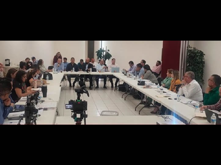 “Jurídicamente ya no existe una mesa de negociación activa”, responde rectoría a invitación del STAUS a reunirse para dialogar