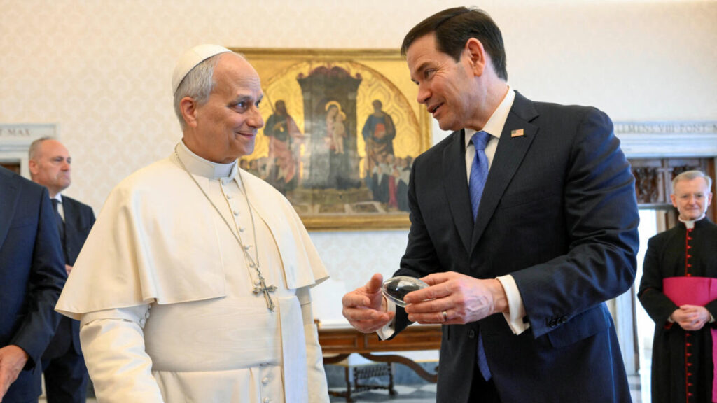 Marco Rubio y el Papa León XIV coinciden en la importancia de promover la paz.