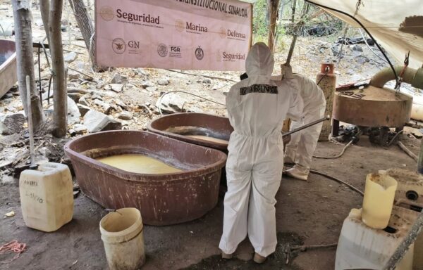 Marina desmantela dos narcolaboratorios en Sinaloa