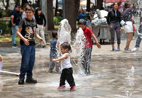 Para el calorón, un remojón