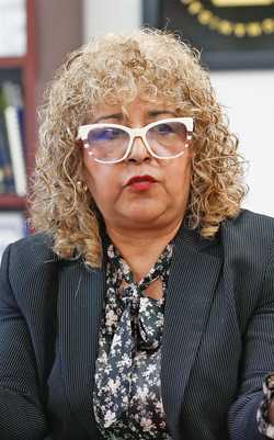 Venta de alcohol en los alrededores, el mayor reto de los CCH: directora
