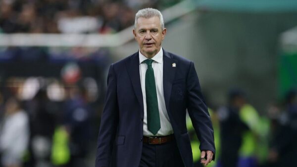 Aguirre es autocrítico con la Selección Mexicana