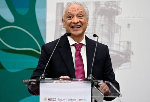 Esposa acusa a ex director de Pemex de violencia intrafamiliar