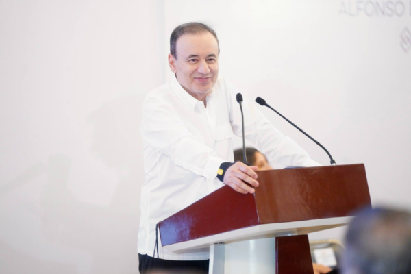 Gobierno de Sonora rechaza señalamientos sobre Durazo; Sheinbaum pide aclarar versiones sobre retiro de visas