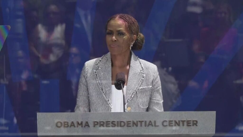 Michelle Obama a favor de jóvenes migrantes